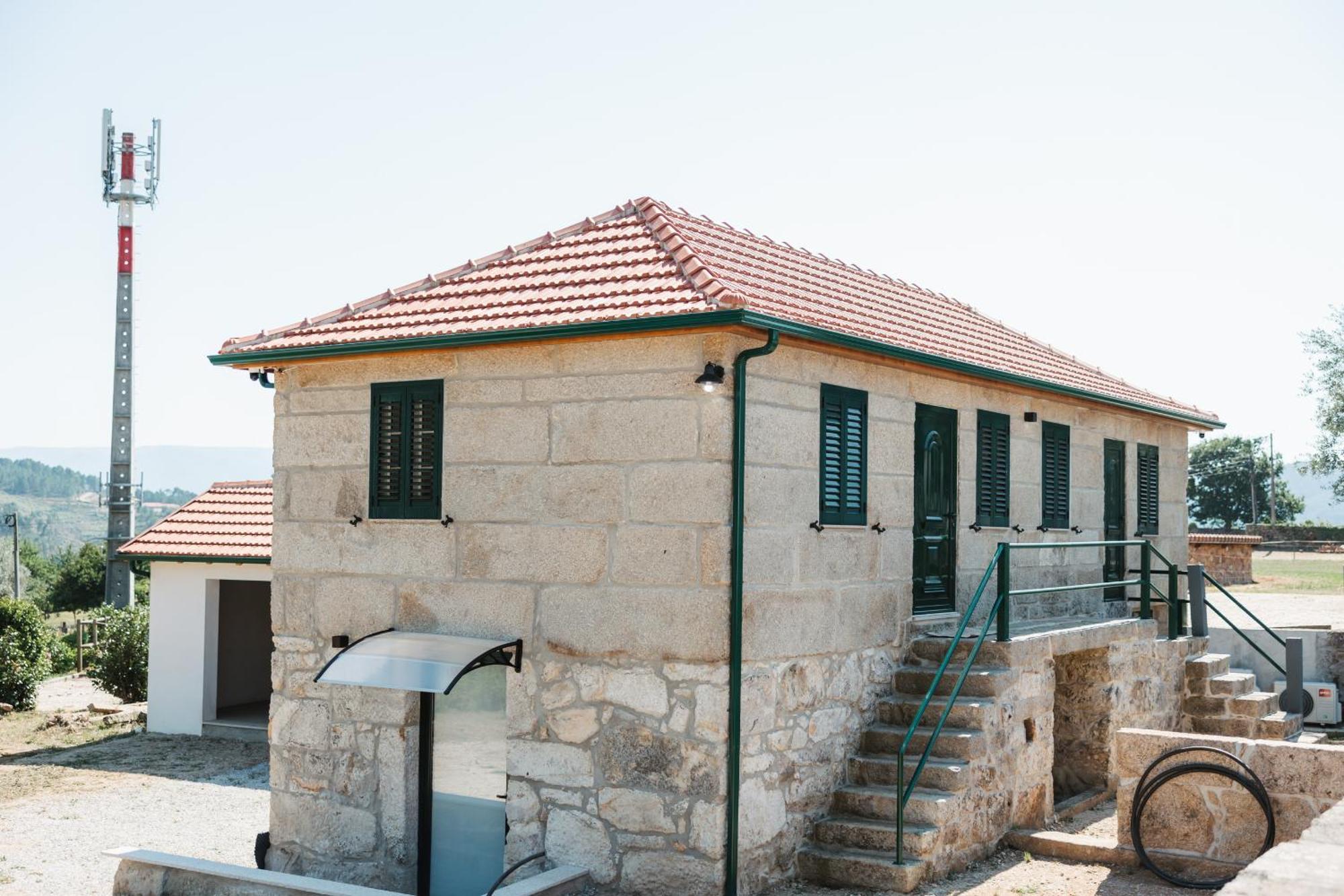 Alvarenga Apartments Exterior photo